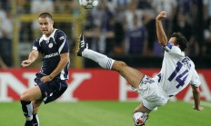 九游体育app下载-里尔客场告捷，继续保持领先优势