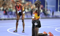 九游体育-美国运动员在比赛中刷新世界记录