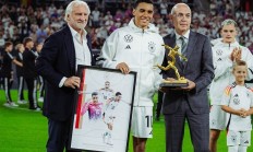 九游体育官网-欧洲足球精英出色表现，助队伍取得胜利的简单介绍