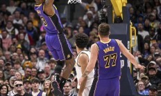 九游体育网页版入口-湖人主场击败开拓者，领先西部