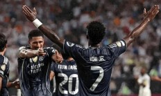 九游体育在线-包含皇家马德里前锋连续传射，助球队击败对手继续领跑的词条