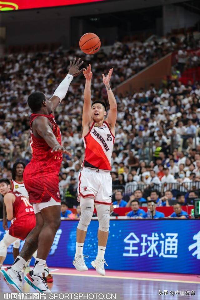 九游体育-包含深圳马可波罗连胜中，击败贵州队的词条