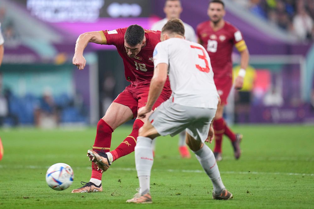 一支强队受挫，被对手逆转击败