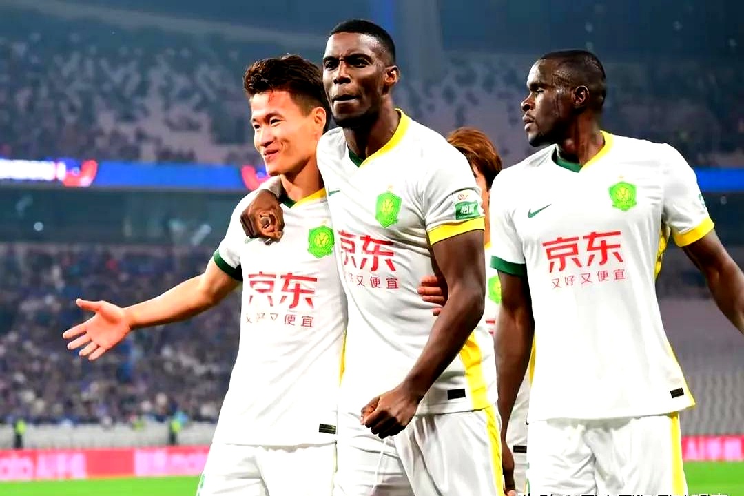 包含北京国安在主场力克上海申花，夺得三分的词条