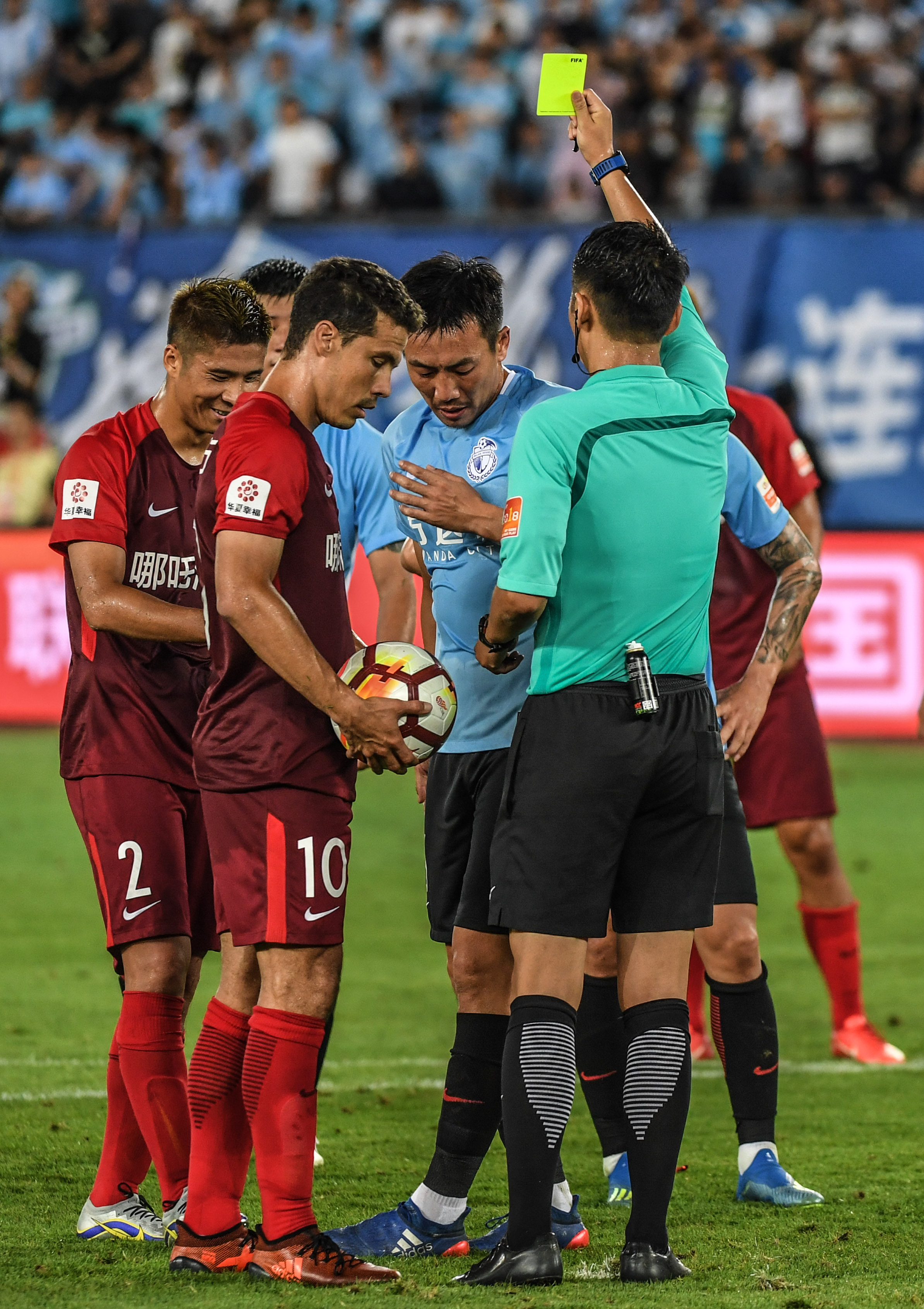 苏宁连胜华夏幸福,保持领先优势的简单介绍 苏宁连胜华夏幸福,保持领先优势的简单介绍