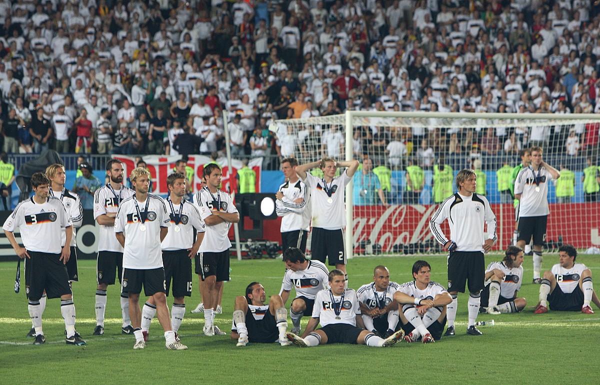 比利时战队迎来胜利，凭借出色表现晋级欧洲杯预选赛的简单介绍